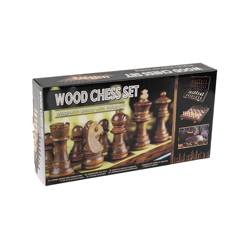 Ensemble d'échecs en bois classique